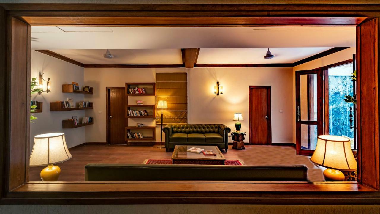 8Fold By Larisa Hotel Shimla Ngoại thất bức ảnh