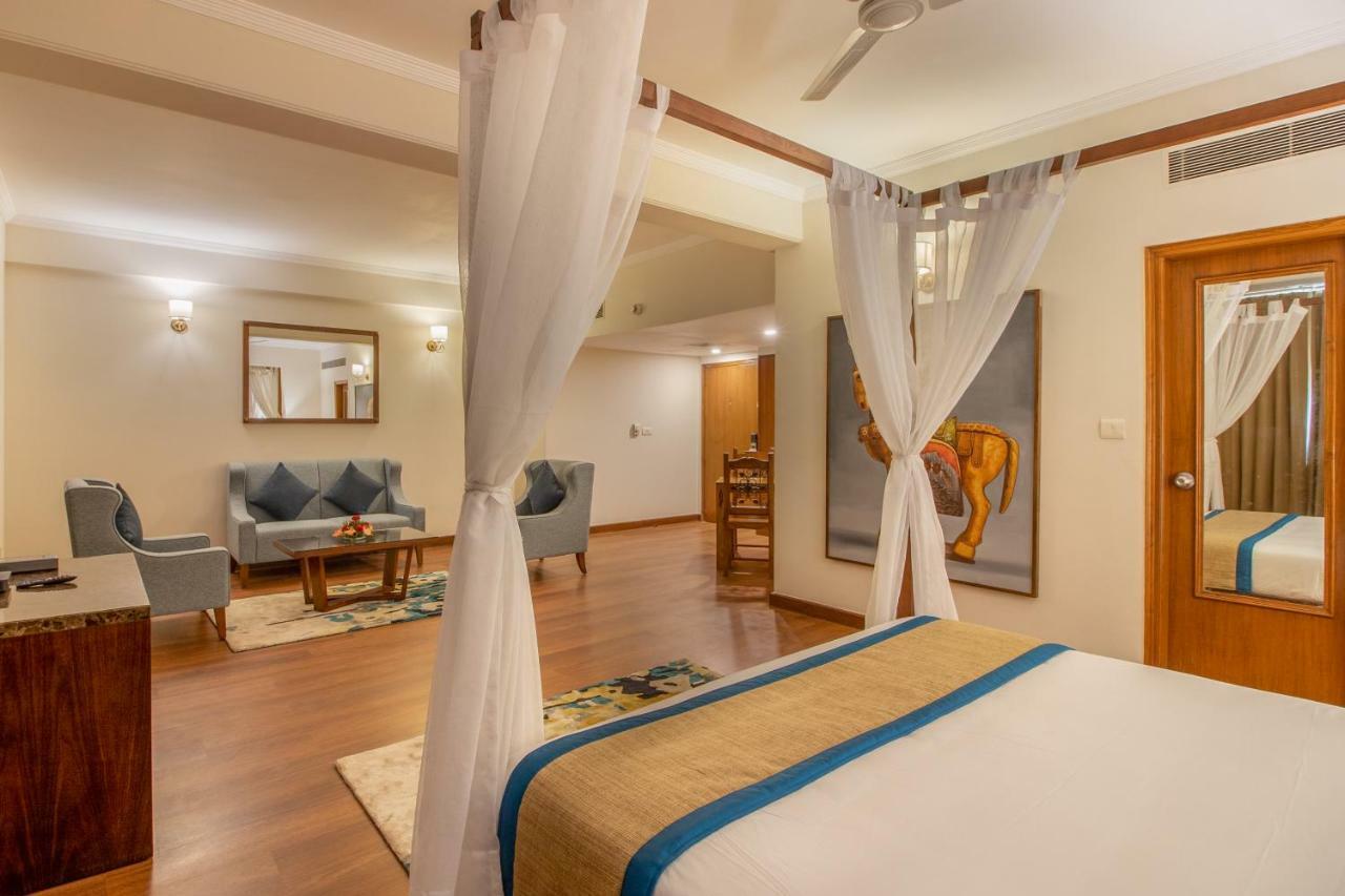 8Fold By Larisa Hotel Shimla Ngoại thất bức ảnh